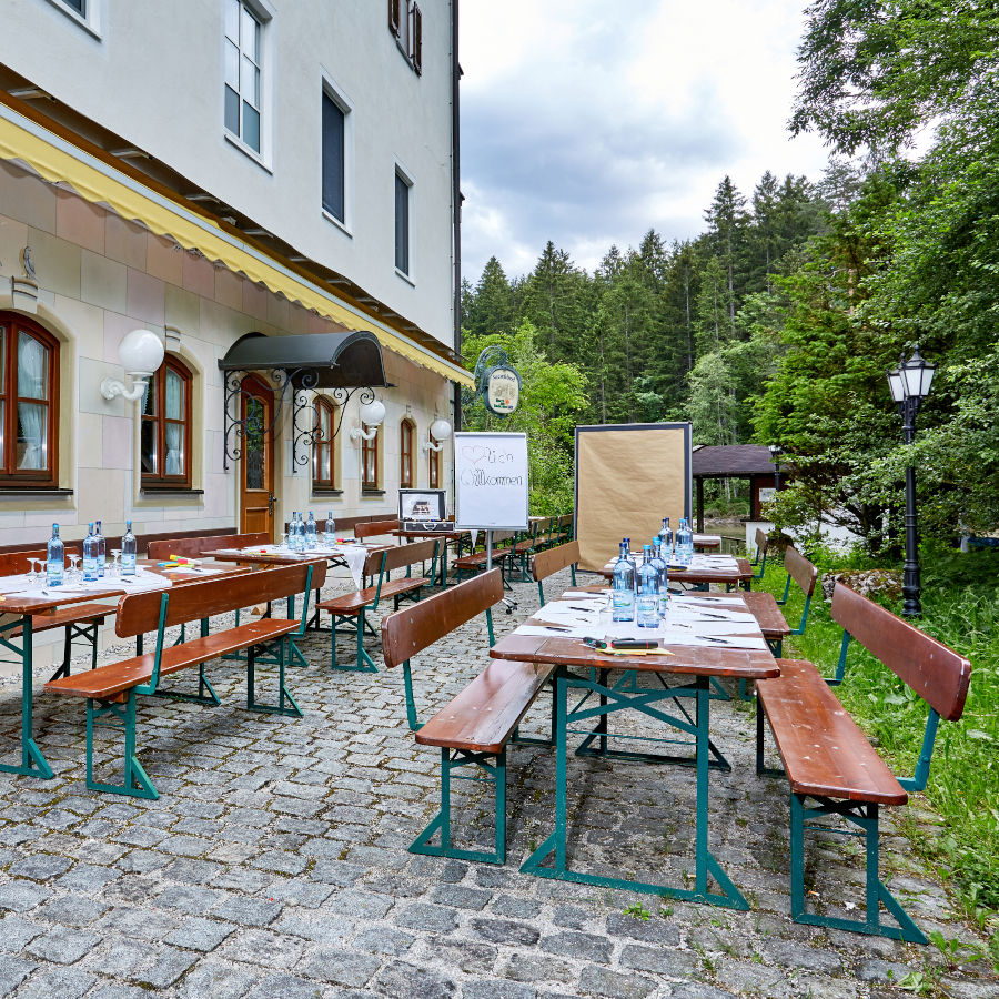 Meeting In A 'Beer Garden': Make Yourself At Home In Bavaria