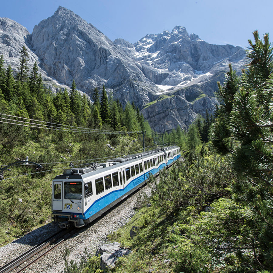 Anreise mit der Bahn & ÖPNV