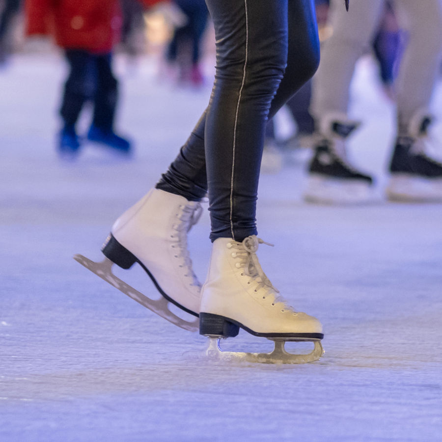 Skating & Ice Stock Sport