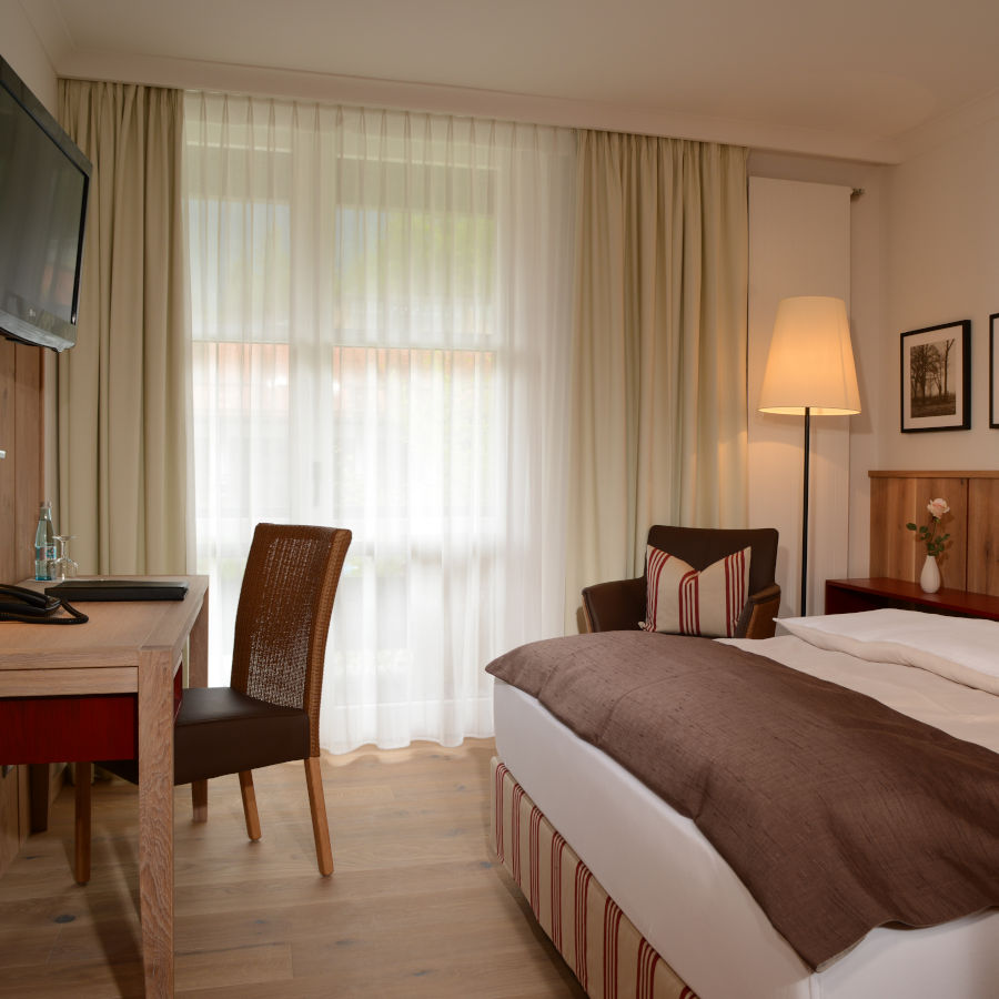 Landhaus-Komfortzimmer im Hotel am Badersee